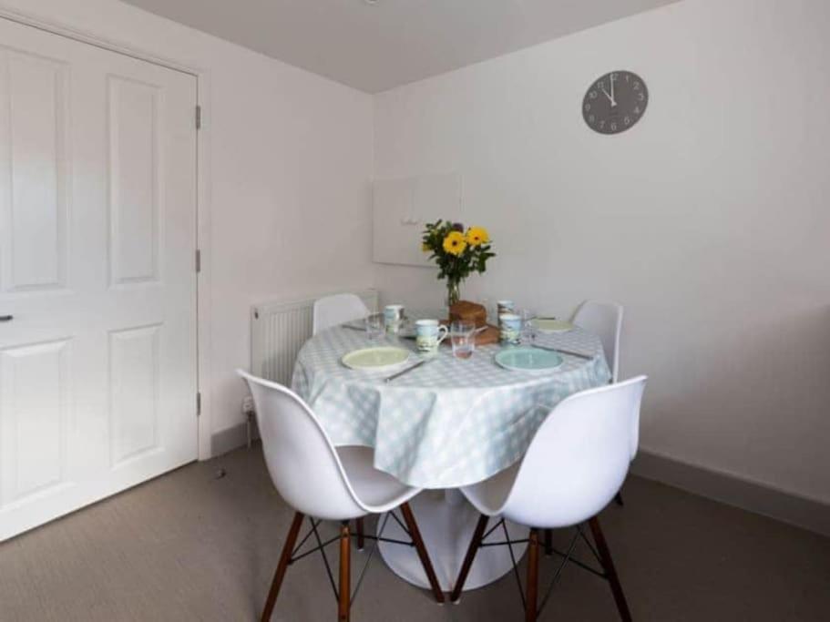 Apartmán Franks, Cowes - Sleeps 4 - 2 Bed - 2 Bath - Central Location Exteriér fotografie